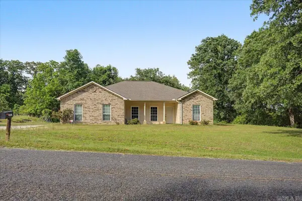 13677 Sulphur Springs Road, Malvern, AR 72104