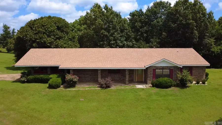 106 Ashton Place, De Queen, AR 71832 - #2