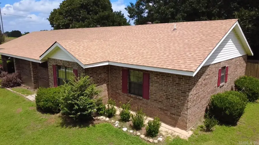 106 Ashton Place, De Queen, AR 71832 - #3