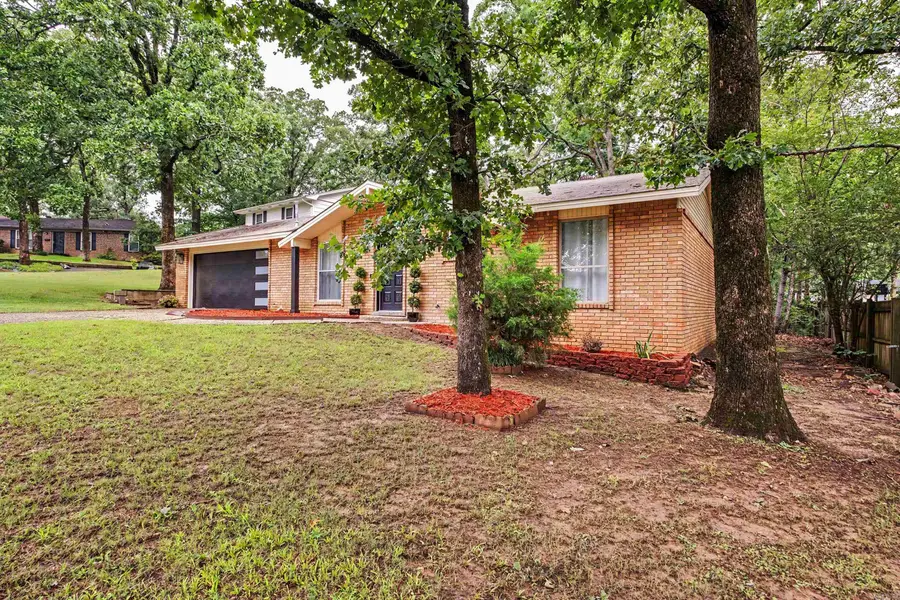 4 Sallisaw Circle, North Little Rock, AR 72116 - #2