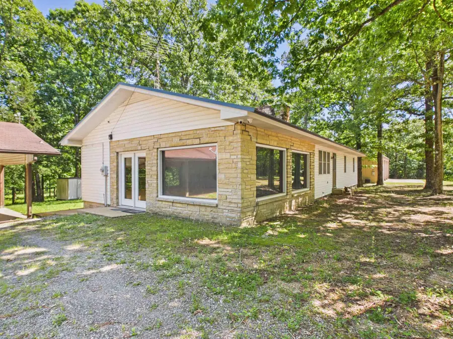 429 Oak Grove Rd, Batesville, AR 72501 - #3