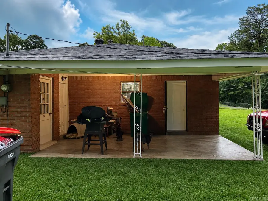 7103 W Jeffcoat Road, Pine Bluff, AR 71603 - #2