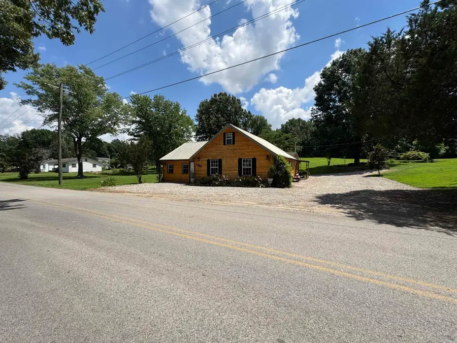 1802 W Clay Street, Piggott, AR 72454 - #2