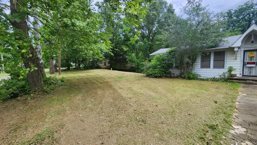 202 Carolina, West Helena, AR 72390 - #2
