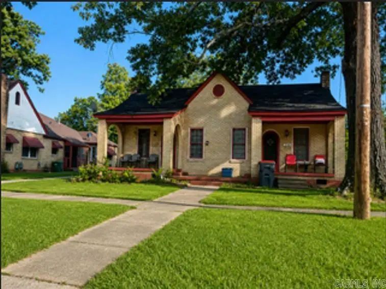 914 and 916 W 13th Avenue, Pine Bluff, AR 71601 - #1