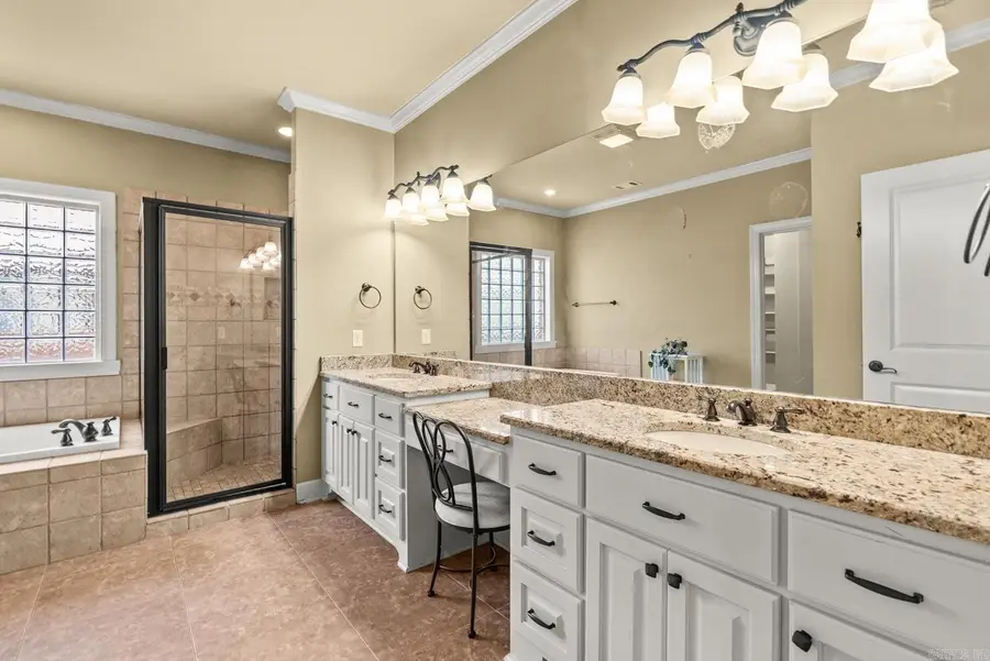 24 Longwell Loop, Little Rock, AR 72211 - #3