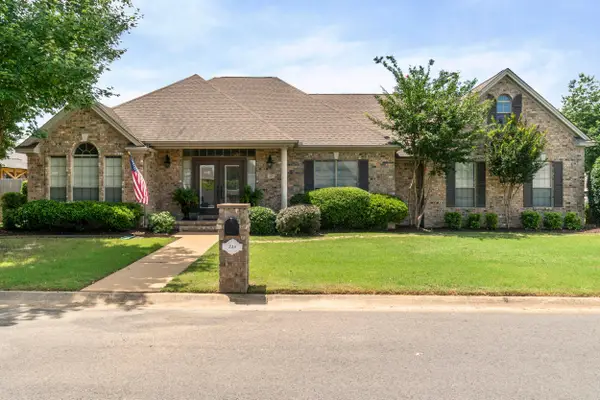 215 Hermitage Drive, Searcy, AR 72143