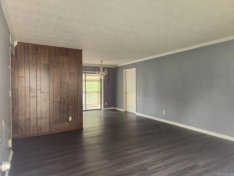 355 W Morrow Street, Batesville, AR 72501 - #3