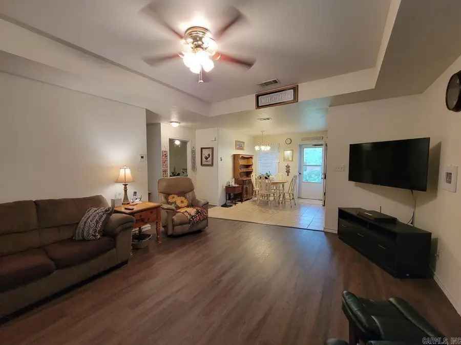 117 Cub Drive, De Queen, AR 71832 - #3