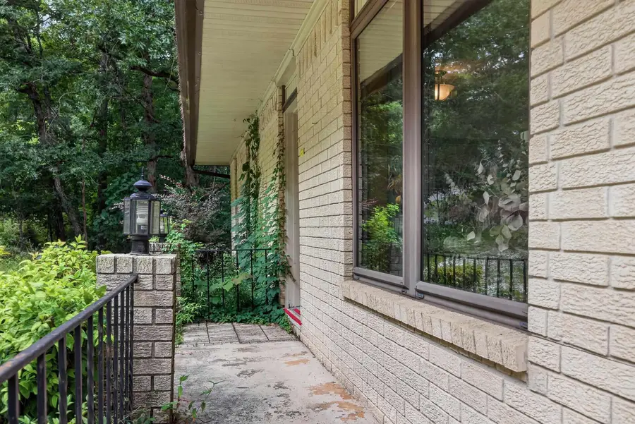 48 N Badalona Drive, Hot Springs Village, AR 71909 - #2