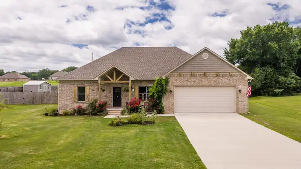 21 Marthas Field Drive, Greenbrier, AR 72058