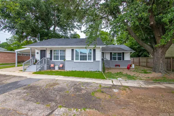 222 E Highland, Malvern, AR 72104