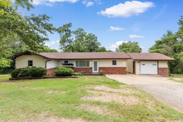 Address Withheld By Seller, Mountain Home, AR 72653