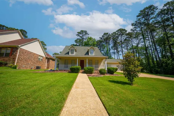 1016 Oakridge Drive, Camden, AR 71701