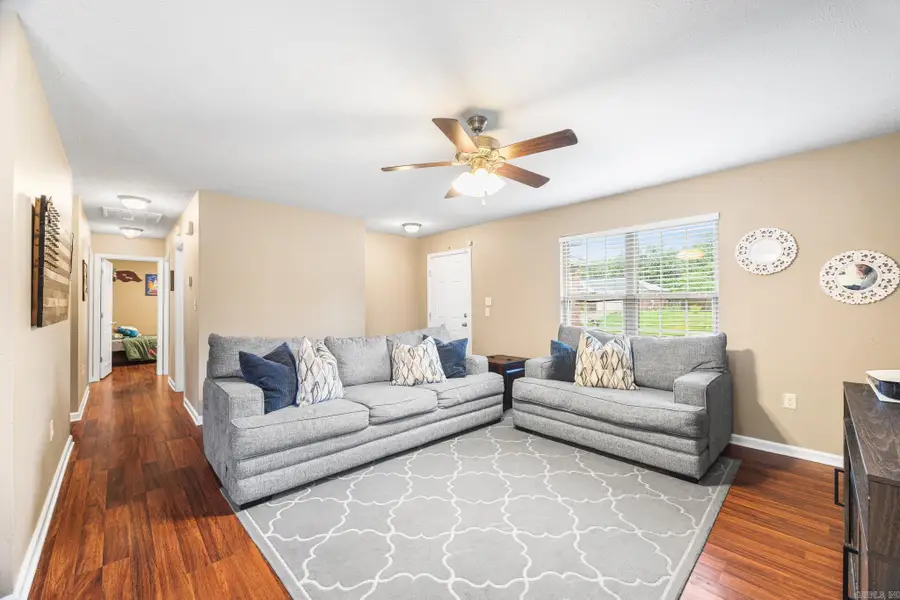 630 Shiloh Dr, Conway, AR 72032 - #3
