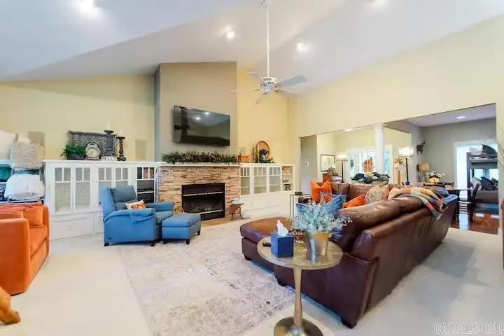 10 Lindura Lane, Hot Springs Village, AR 71909 - #3