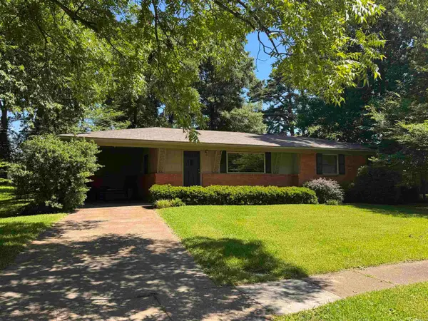 43 Harding Drive, Searcy, AR 72143