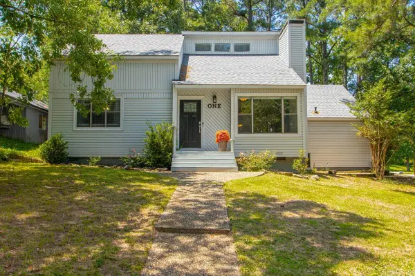 1 Page Cove, Maumelle, AR 72113