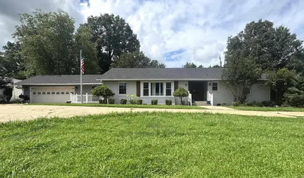 1129 W North Street, Piggott, AR 72454