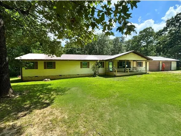 67 Highland Cove Trace, Highland, AR 72542