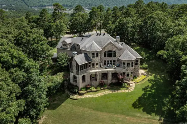 6916 Westridge Road, Little Rock, AR 72223