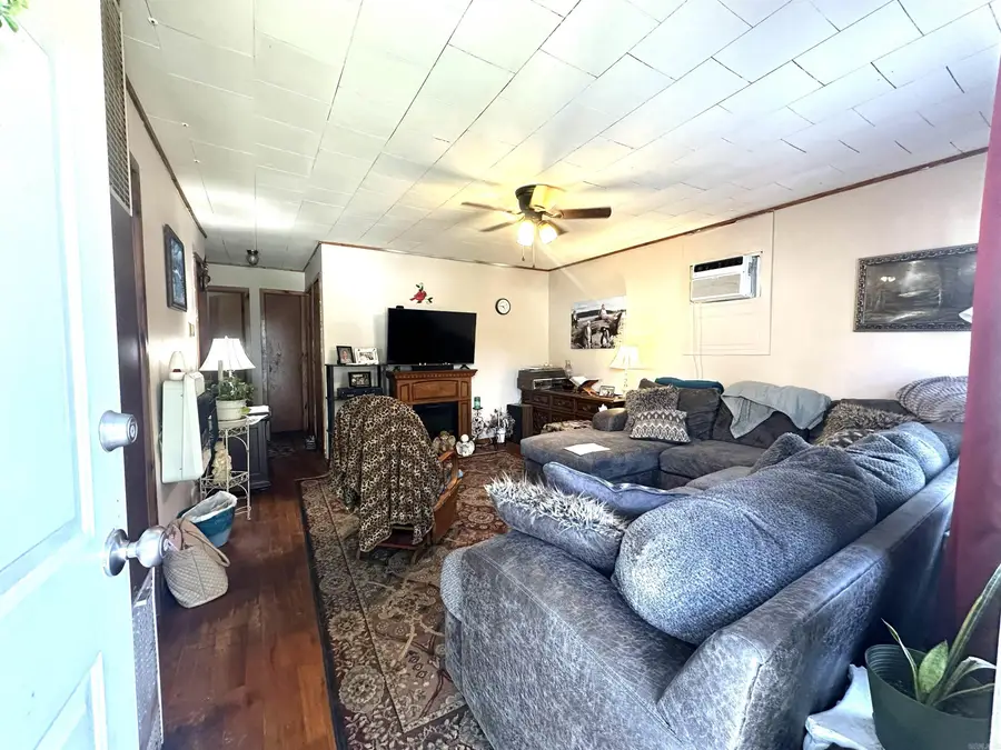 604 W Baldwin Street, Paragould, AR 72450 - #2