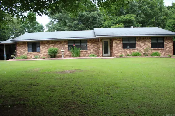 1924 Mt. Pleasant Dr., Nashville, AR 71852