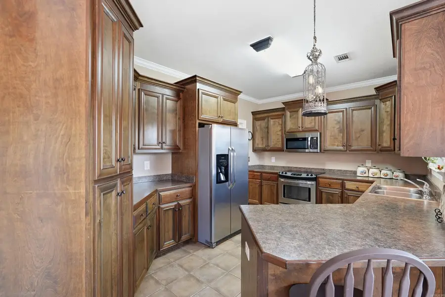 28 Oak Tree Circle, Conway, AR 72032 - #3