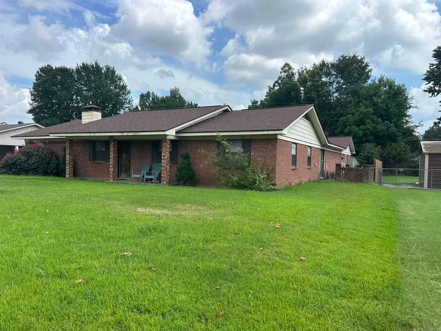 1201 E 4th Street, Carlisle, AR 72023 - #2
