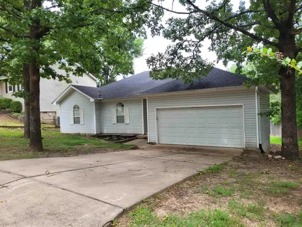 5609 Kari Hill Place, North Little Rock, AR 72118