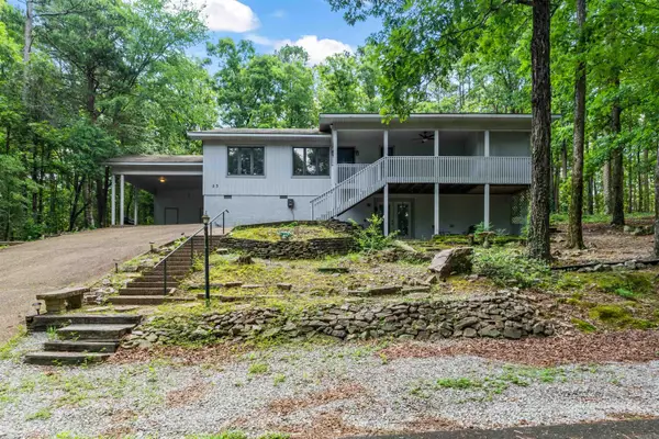 23 San Clemente Circle, Hot Springs Village, AR 71909