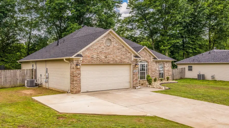 2609 Shadowcreek Drive, Bryant, AR 72022 - #3