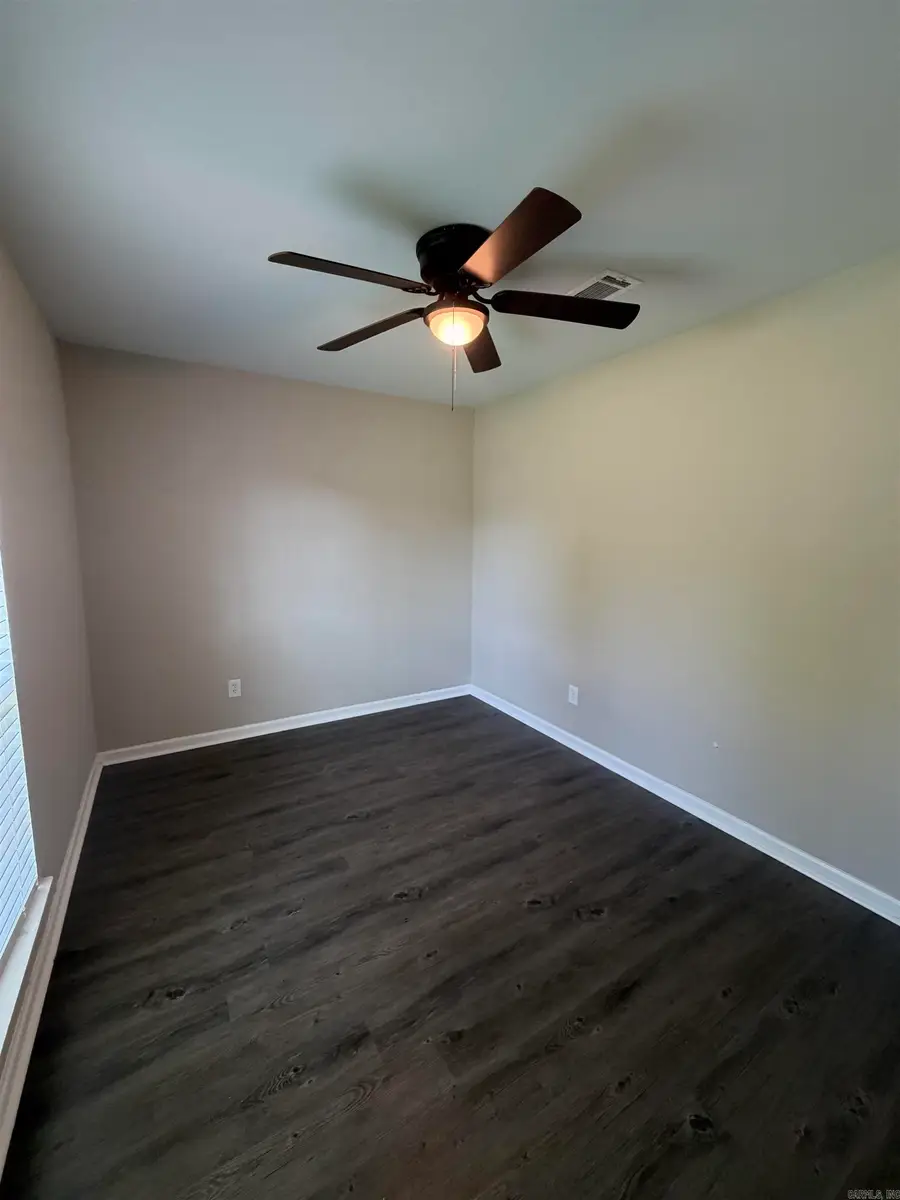 610 E 33rd Avenue, Pine Bluff, AR 71601 - #2