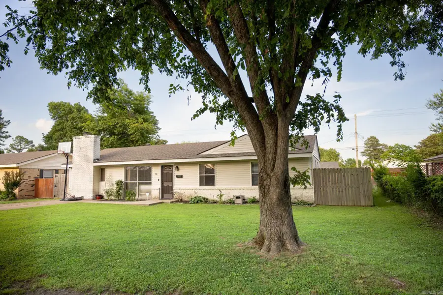 715 SE 7th Street, Walnut Ridge, AR 72476 - #2