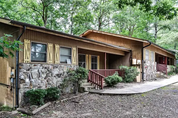24 Orantes Place, Hot Springs Village, AR 71909