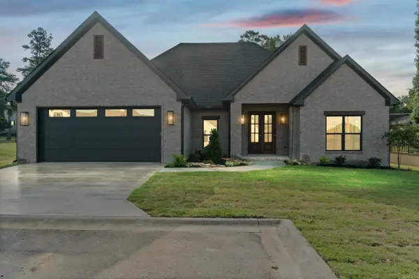 924 Wellington, Searcy, AR 72143