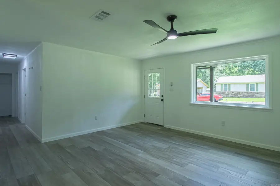 1426 Mimosa St, Malvern, AR 72104 - #3