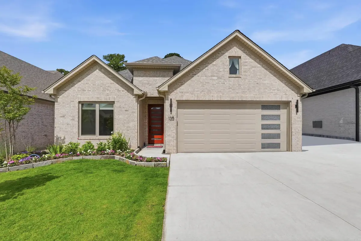135 Woodlands Park Drive, Little Rock, AR 72211 - #1