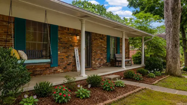 6 Heritage Court, Little Rock, AR 72211