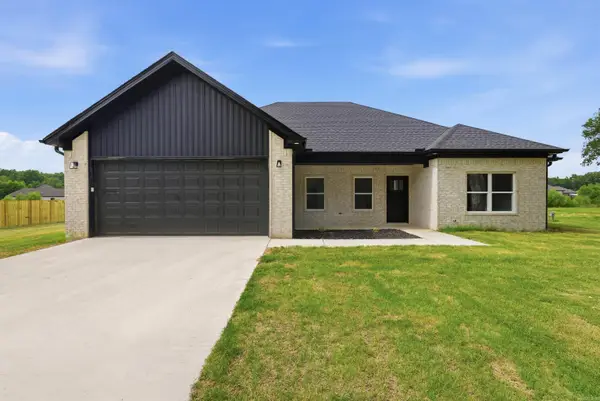 904 Bratton Road, Lonoke, AR 72007