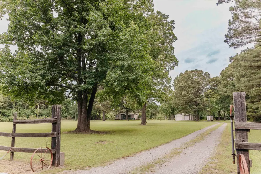 1511 Budwood Ave, Redfield, AR 72132 - #3