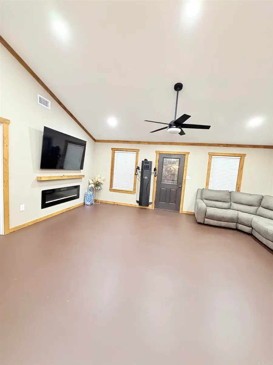 226 North Avenue, Taylor, AR 71861 - #3