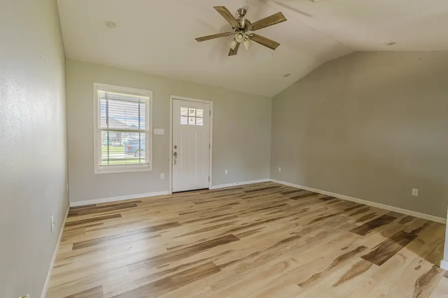 104 Stacy Drive, Paragould, AR 72450 - #3