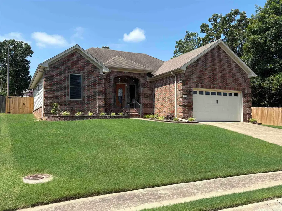 10915 Windridge Dr., Sherwood, AR 72120 - #2