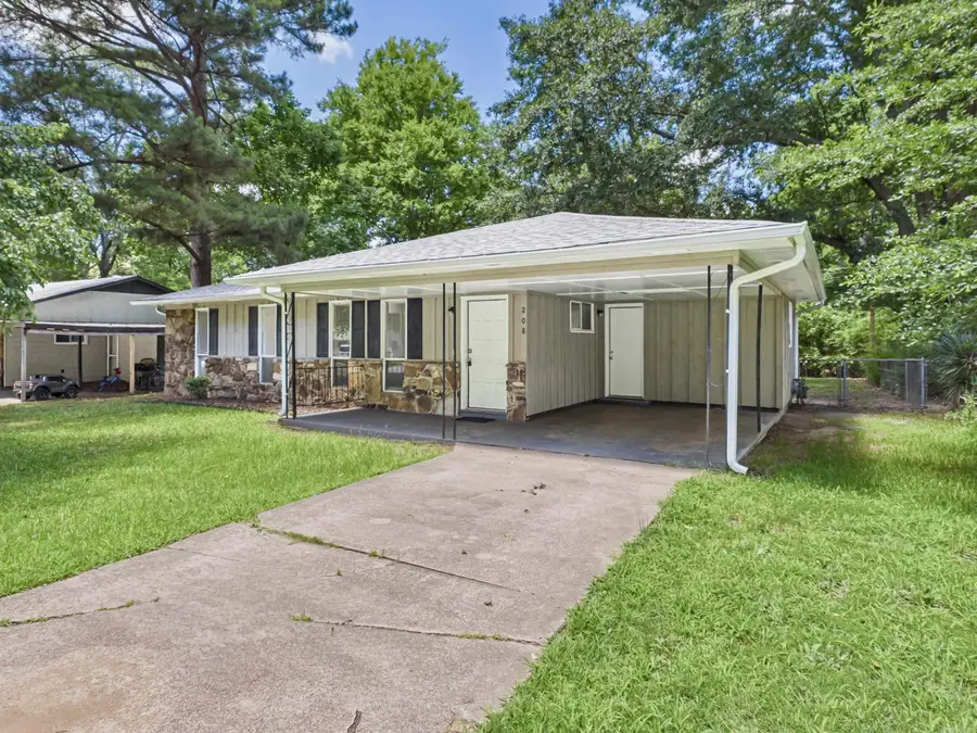 208 Raney Place, Jacksonville, AR 72076 - #3