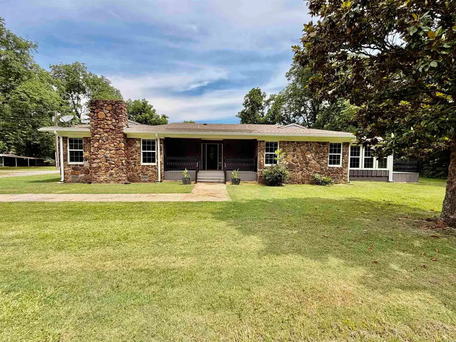 1407 S Trotter, Dermott, AR 71638 - #3
