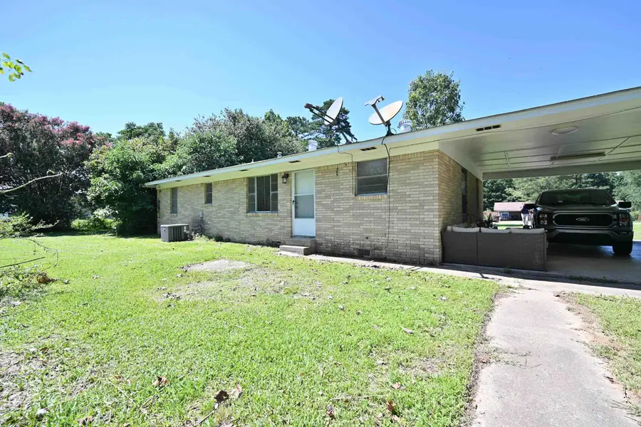 8305 E Cherry Street, Benton, AR 72015 - #2