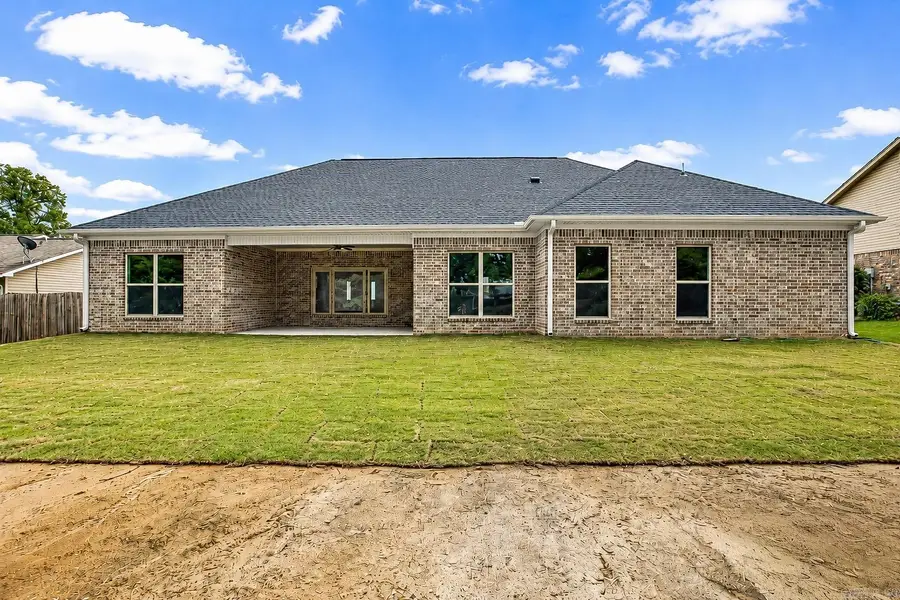 357 Regal Oaks, White Hall, AR 71602 - #2