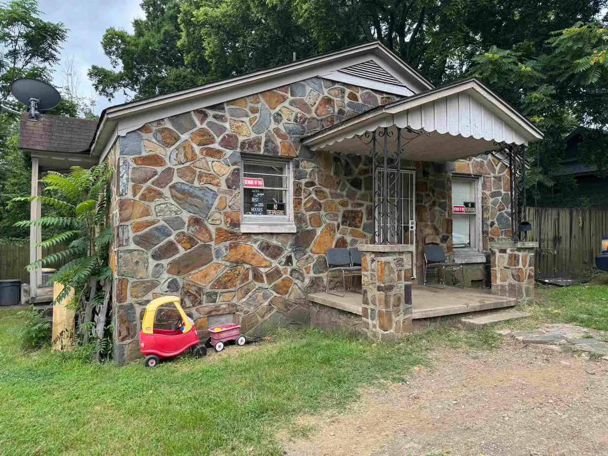 2118 W 18th Street, North Little Rock, AR 72114 - #1