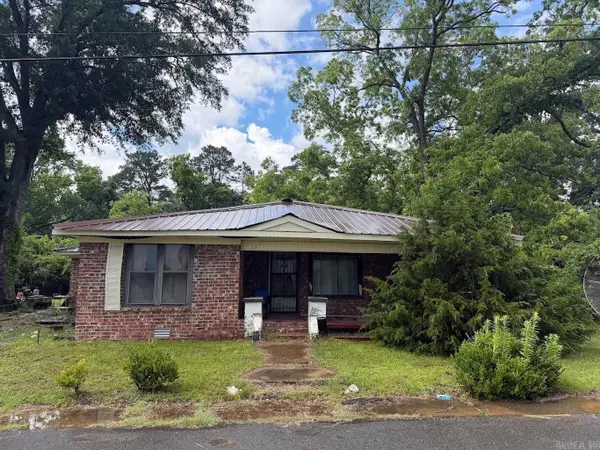 1800 Logan Street, Arkadelphia, AR 71923